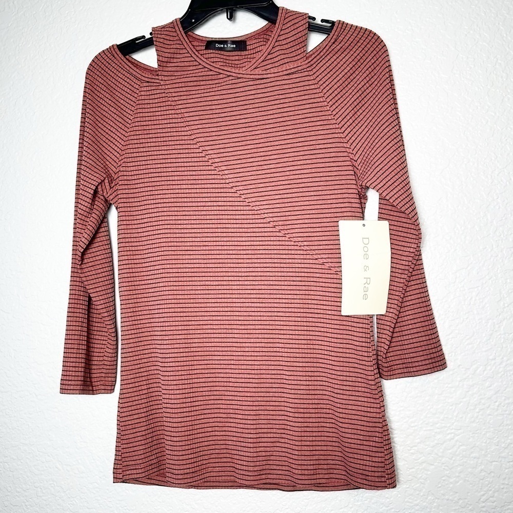 NWT Doe & Rae Cold Shoulder Striped Top